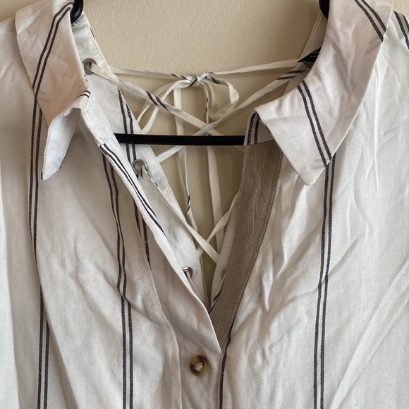 Ethereal White And Black Stripped Shirt Size small - Picture 4 of 8
